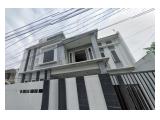 Rumah Mewah Minimalis di Jalan Krakatau Kota Semarang